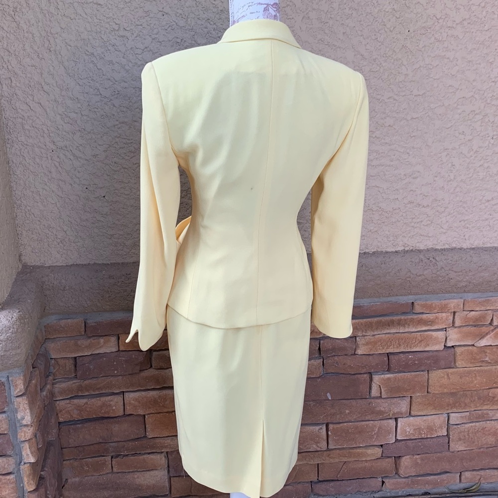 CHRISTIAN DIOR SKIRT SUIT - Picture 6 of 7